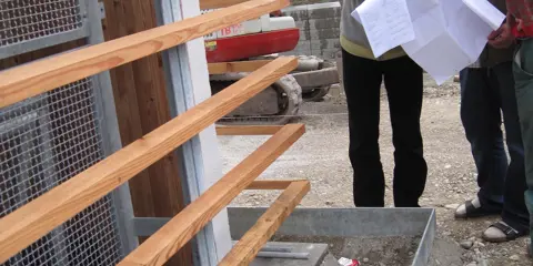 Herausforderung in München – 850 qm Lärmschutzwand im 6. Stock